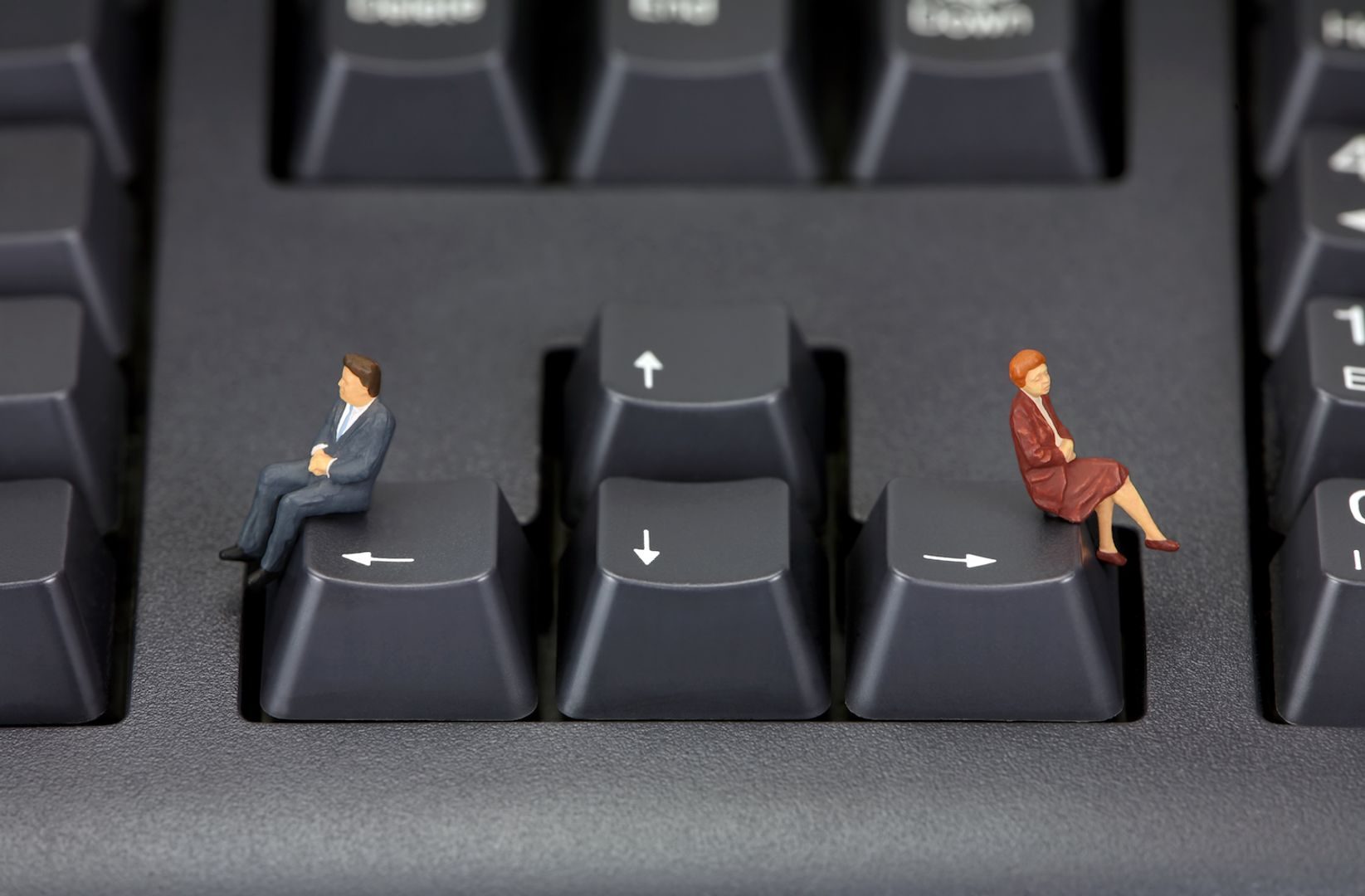 Ethereum staking token weETH separates from restaking amid validator rewards debate