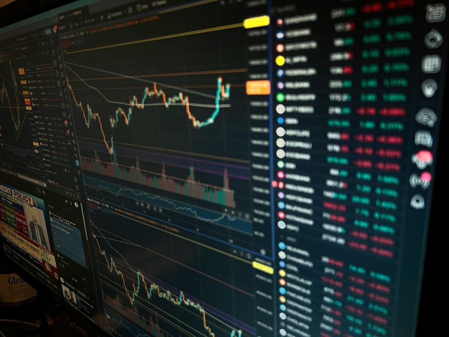 Bitcoin spot ETFs see strongest weekly inflows since April