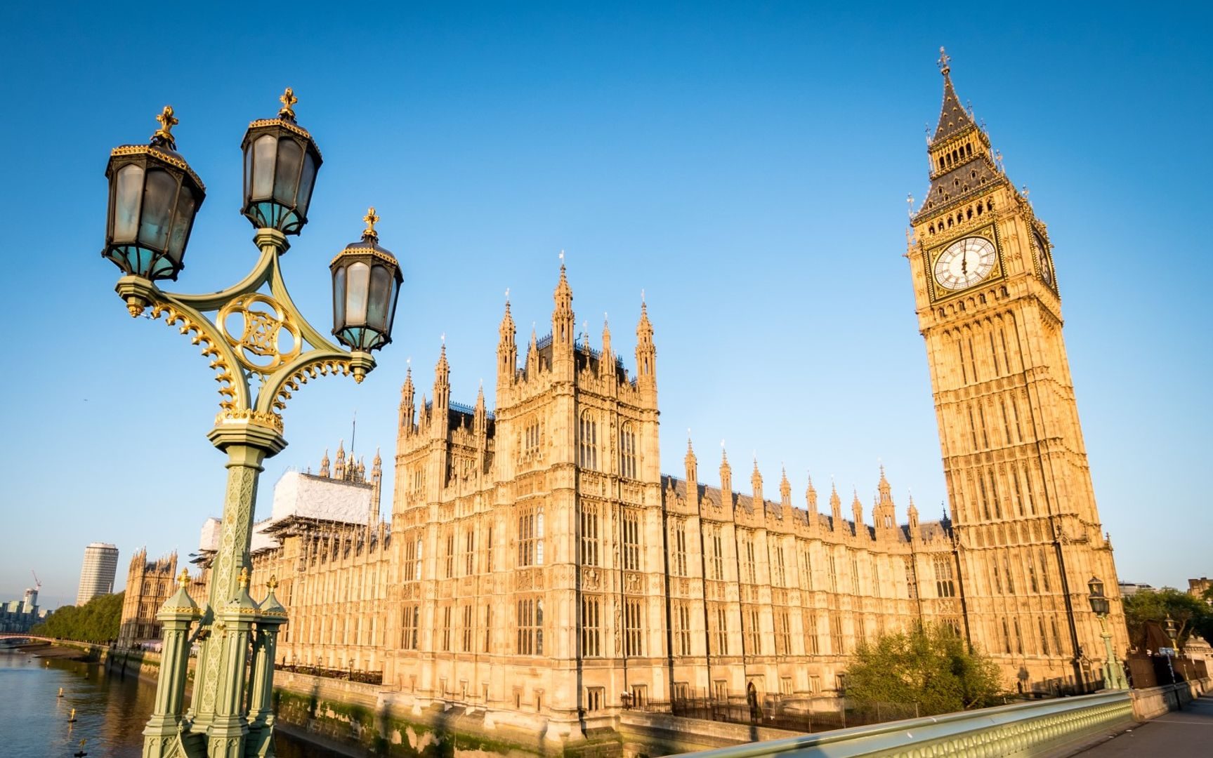 UK lawmakers press banks on crypto firm banking access
