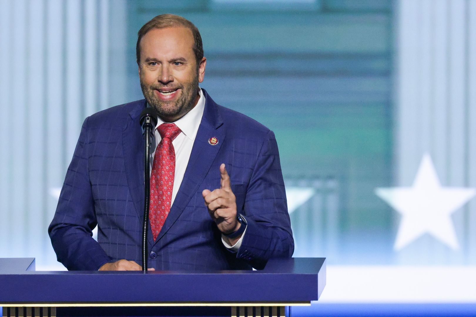 House panel unveils crypto tax bill covering de minimis trades, staking
