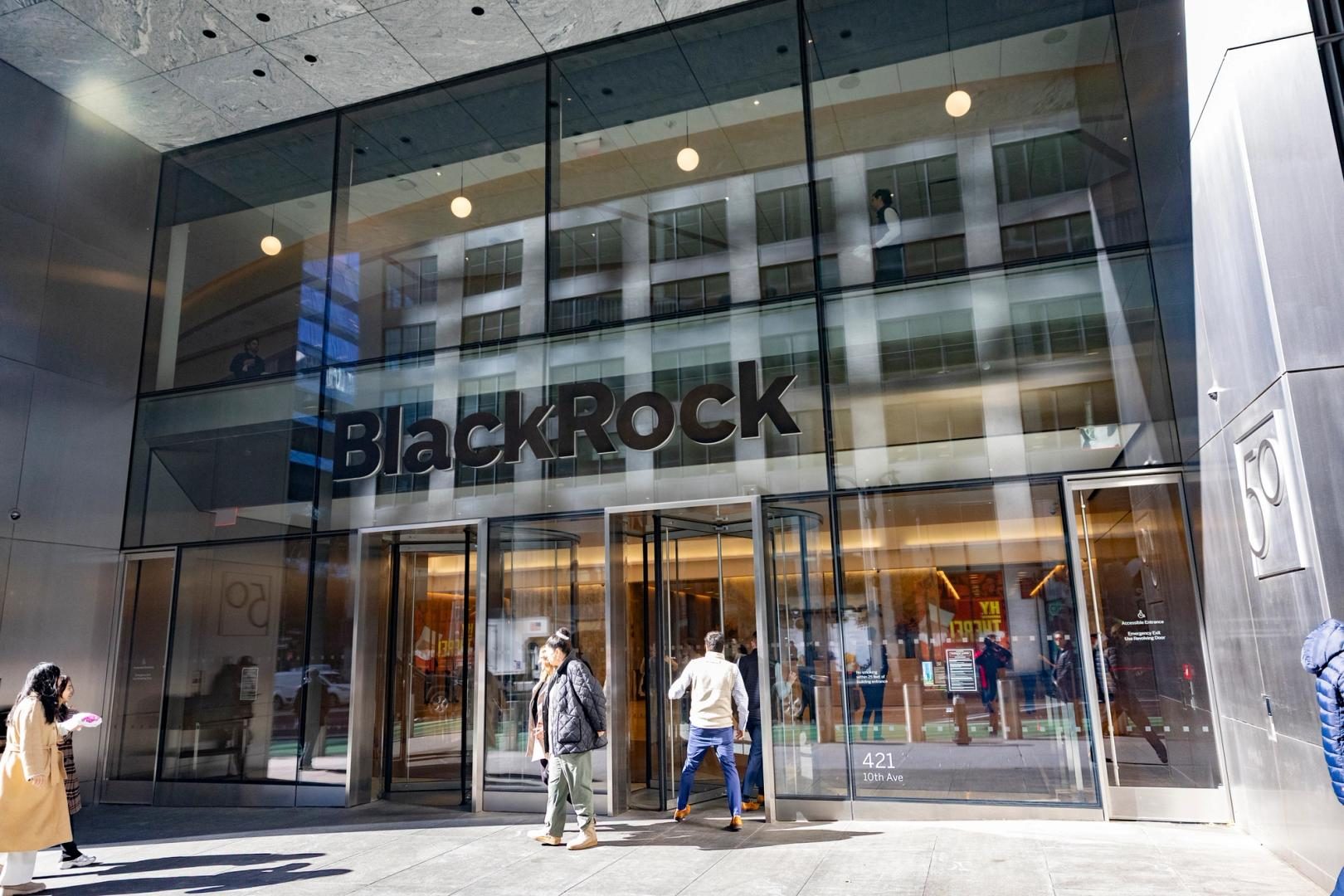 BlackRock digital asset funds see $15B inflows but holdings drop 39% on price decline