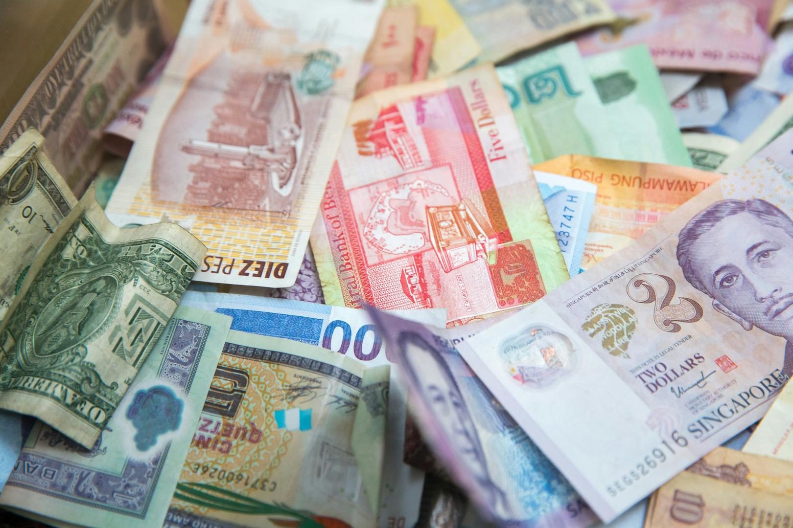 Bitcoin gains in USD but lags in yen as Japanese currency strengthens