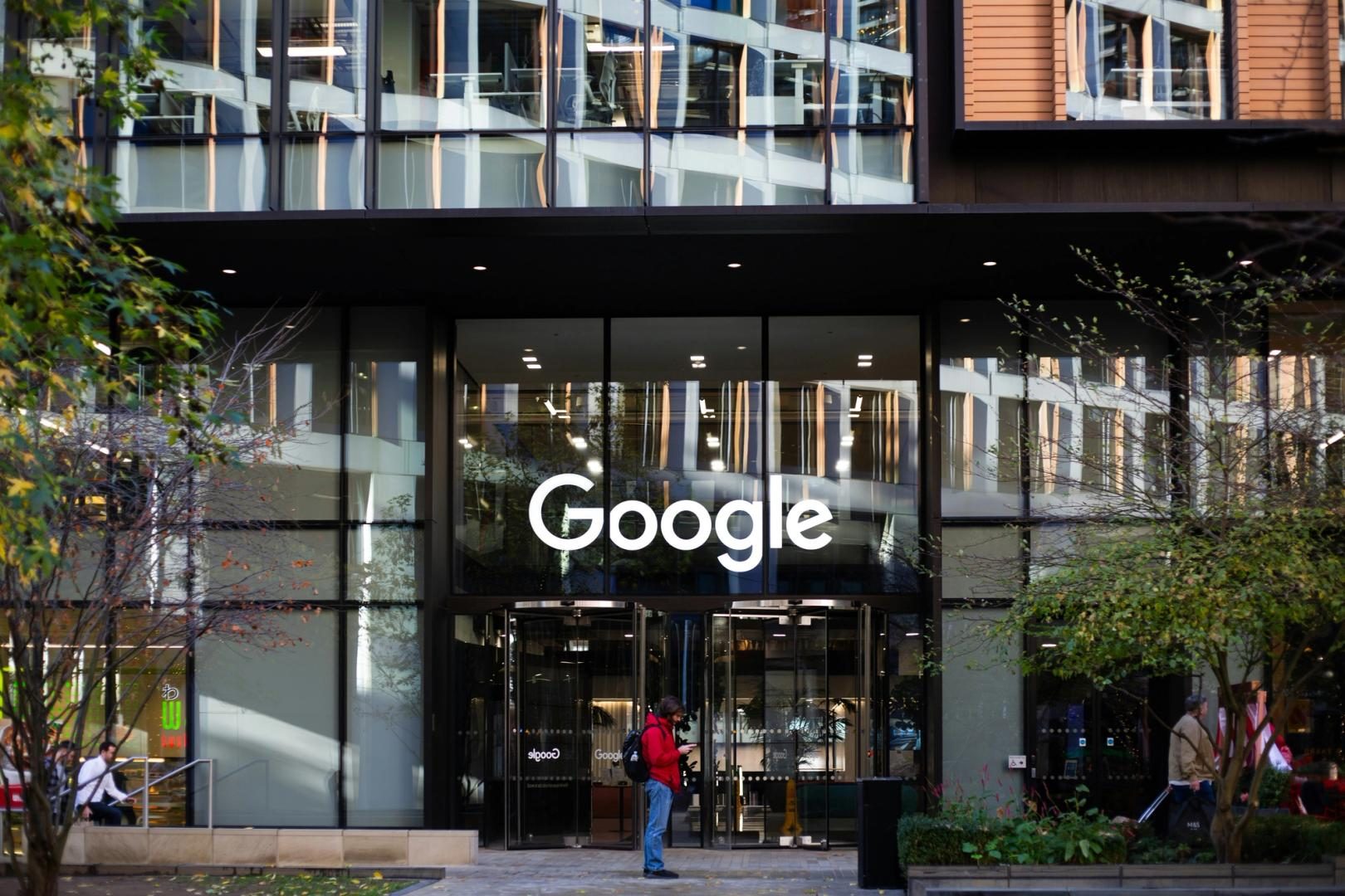 Google and Apple hiring crypto specialists for stablecoin and tokenization projects