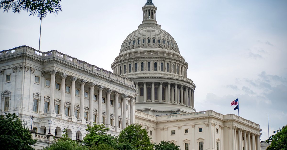 A scenic view of the iconic US Capitol Building symbolizing American democracy in Washington DC.