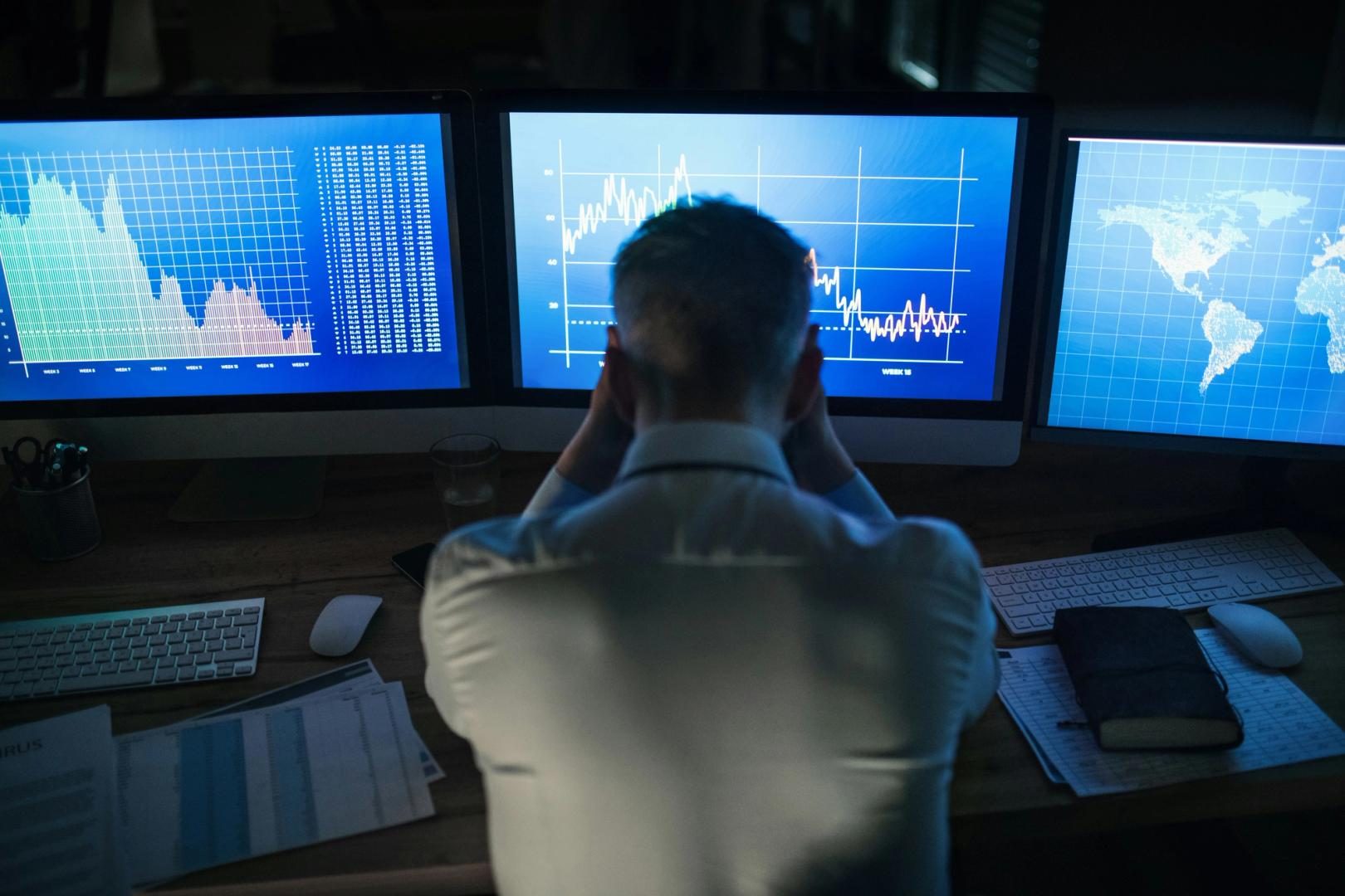 Tech selloff drags Bitcoin lower as Asian markets retreat