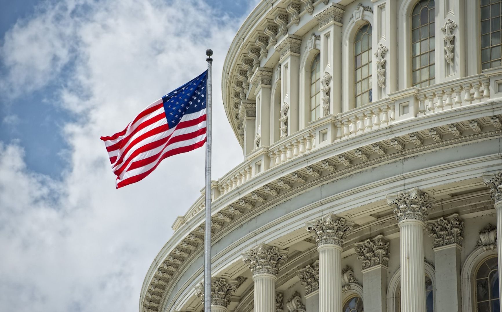 Bitcoin rally fuels debate on regulatory clarity's market impact