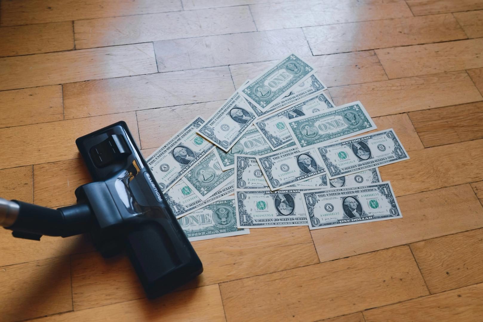 Bitcoin derivatives show panic signals ahead of PCE inflation data