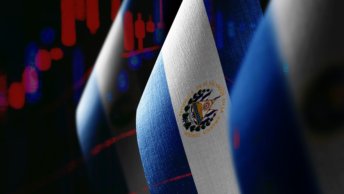 IMF: El Salvador halted public bitcoin purchases since June, relying on private donations