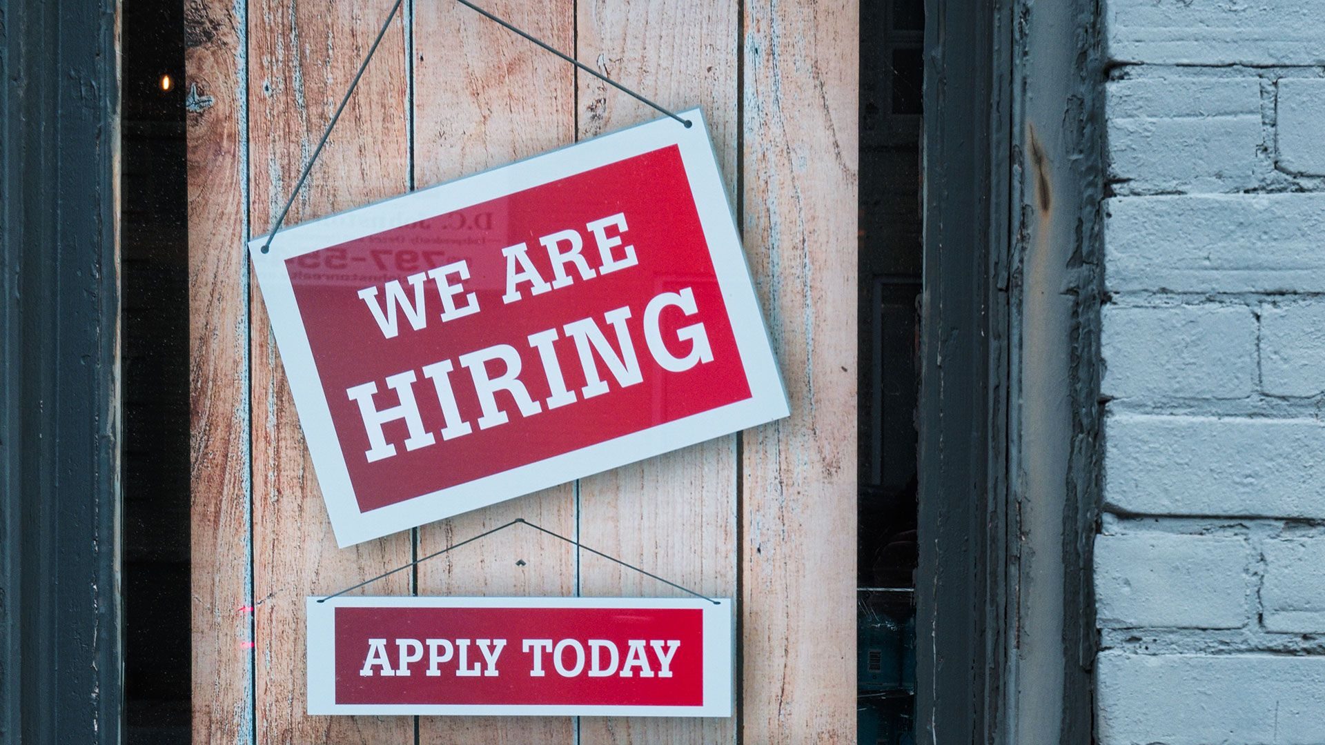 Crypto job listings jumped roughly threefold in September even as fewer people applied