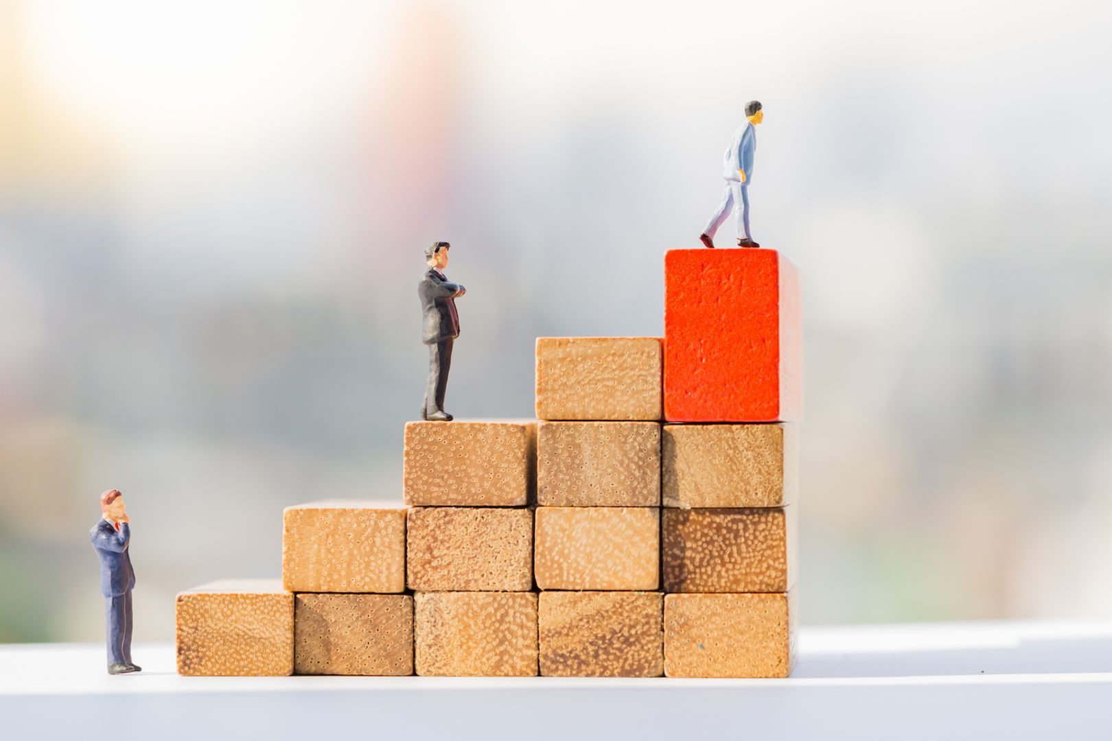 Bitcoin BIP-110 fork lags 300 blocks behind main chain after weekend split